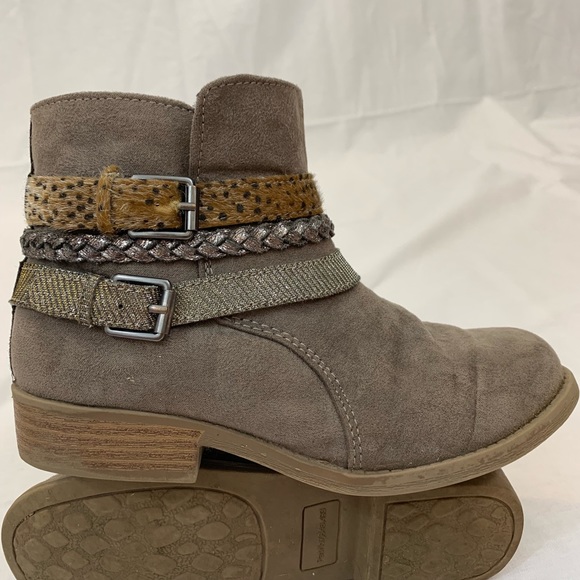 Other - Taupe buckle booties